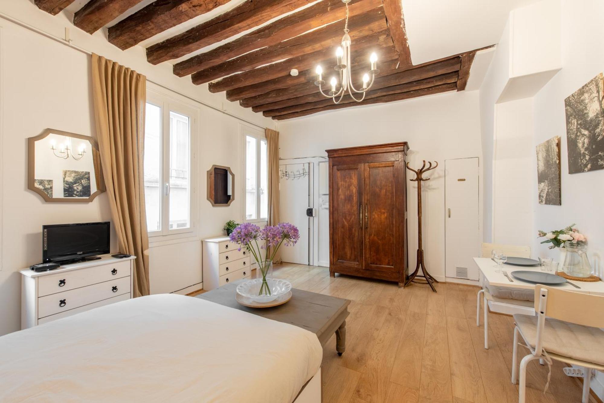 Geranimus Beauregard: Heart Of Paris Apartment Exterior photo